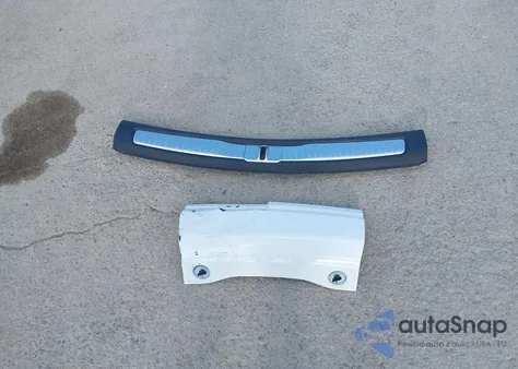 2022 Jeep Grand Cherokee L Overland 4X4 z USA, uszkodzony, nr VIN 1C4RJKDG5N8531839